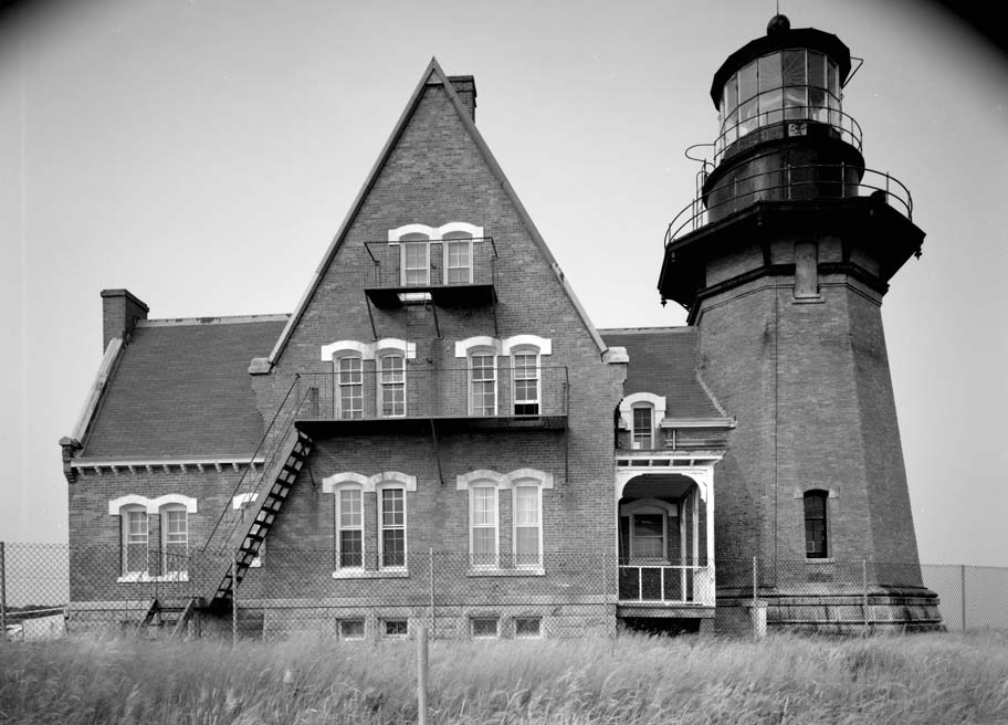  Block Island Southeast Lighthouse H.A.E.R. Photo - Station Back 1988 