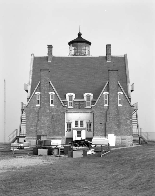   Block Island Southeast Lighthouse H.A.E.R. Photo - Rear Of Dwelling 1988 
