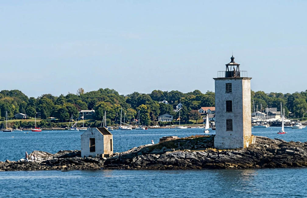 Dutch Island Lighthouse's Cistern and Storage Building