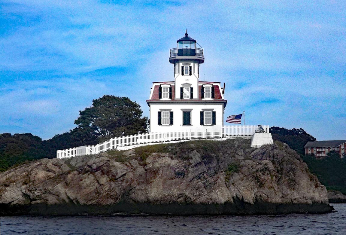 Pomham Rocks Lighthouse